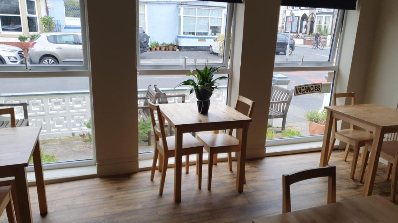 The Lenbrook Acomodação com café da manhã Blackpool Exterior foto